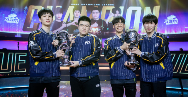 的锋线球员 的锋线球员