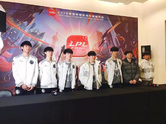 以回应外界 以回应外界